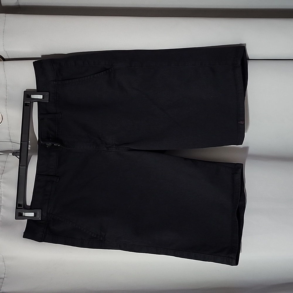 American Eagle black size 14 bermuda shorts
